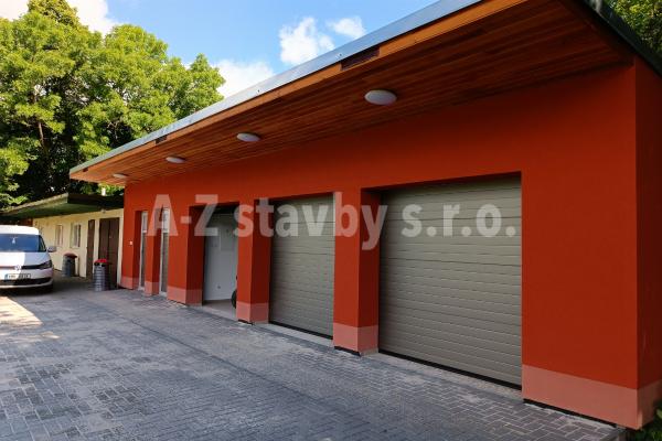 Bohuňovice - garážové stání pro zahradní techniku